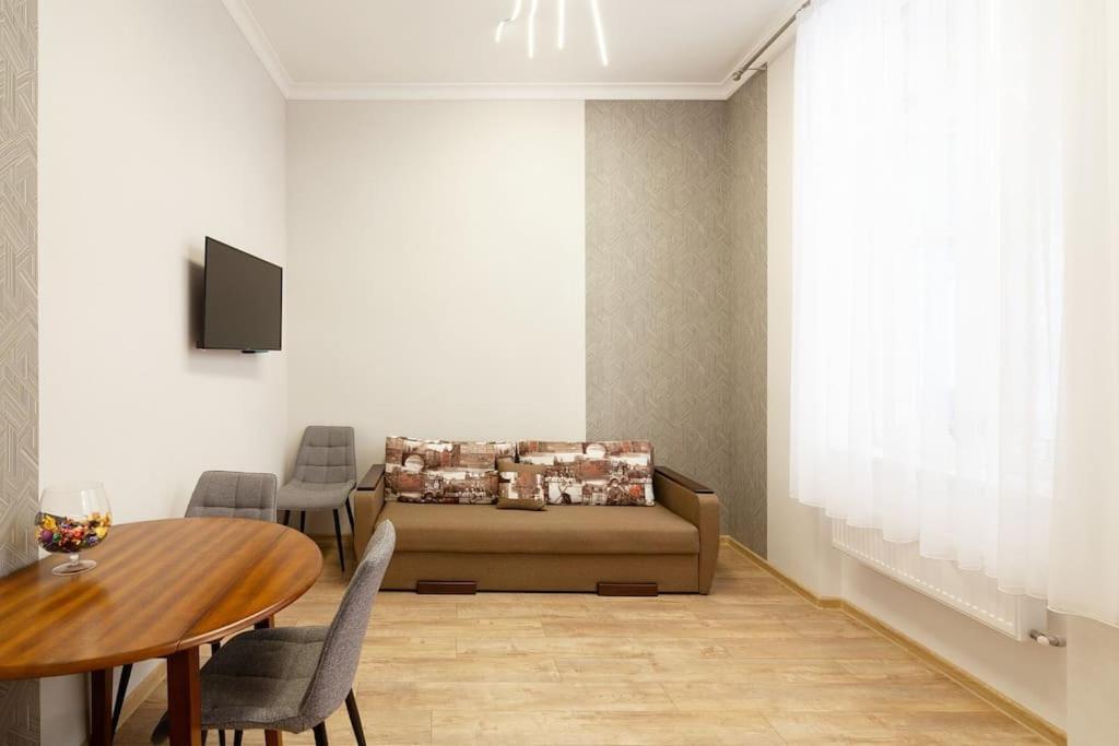 Apartment On Kopernyka Street 5 Lviv Eksteriør billede